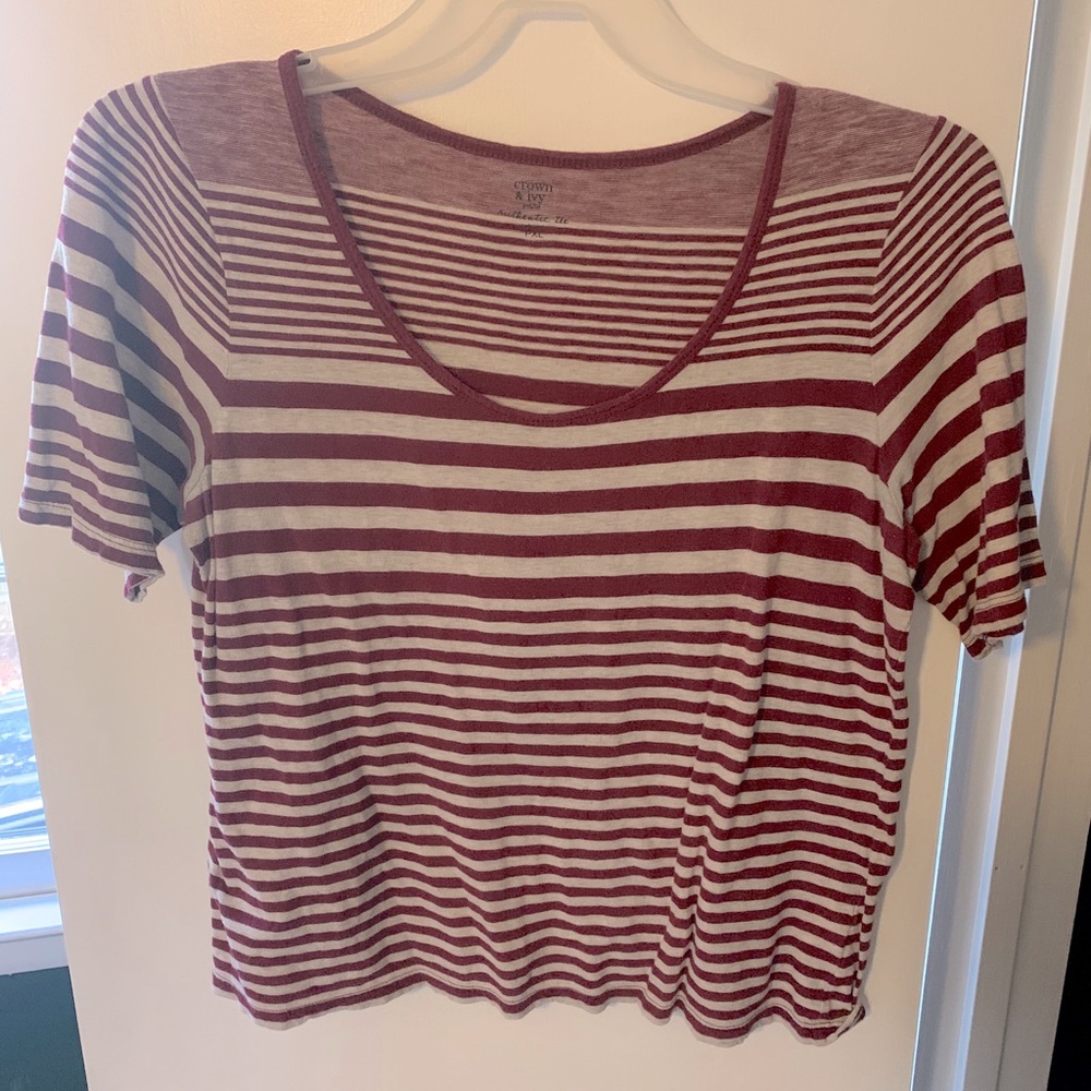 Crown & Ivy Scoop Neck T.